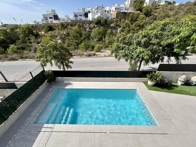 Chalet de 3 habitaciones en Finestrat en venta con piscina garaje - 825.000 € (Ref: 9200951)