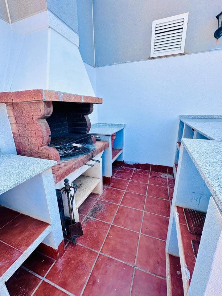 2 bedroom Flat for sale in La Villajoyosa / Vila Joiosa with garage - € 375,000 (Ref: 9218615)