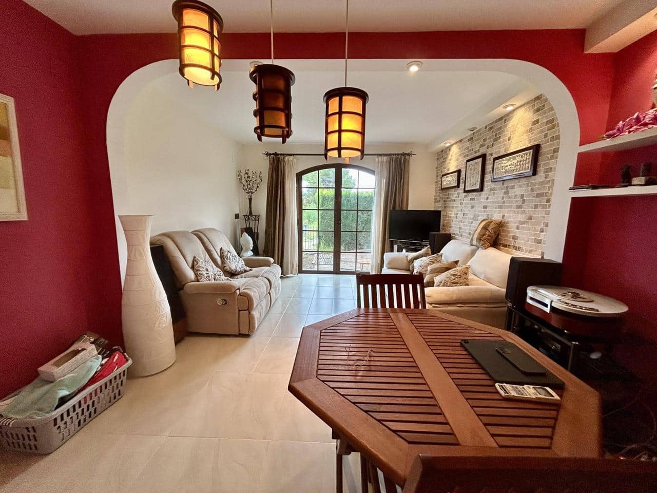 Chalet de 2 habitaciones en Finestrat en venta con piscina - 319.000 € (Ref: 9227237)