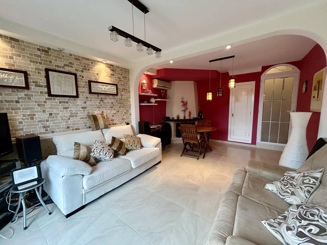 Chalet de 2 habitaciones en Finestrat en venta con piscina - 319.000 € (Ref: 9227237)