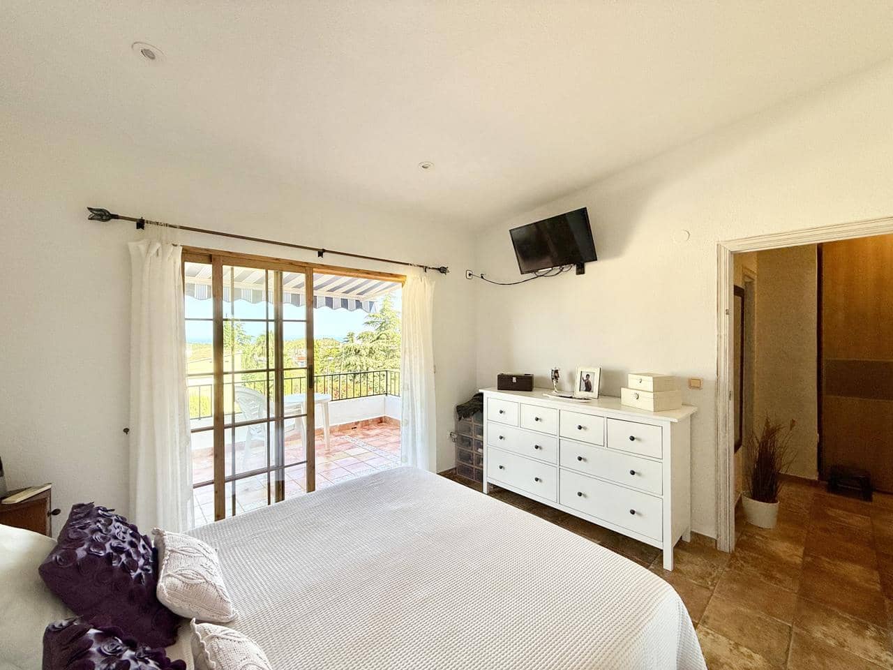 Chalet de 2 habitaciones en La Nucia en venta con garaje - 275.000 € (Ref: 9258024)