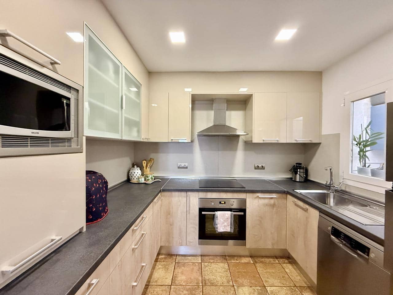 Chalet de 2 habitaciones en La Nucia en venta con garaje - 275.000 € (Ref: 9258024)