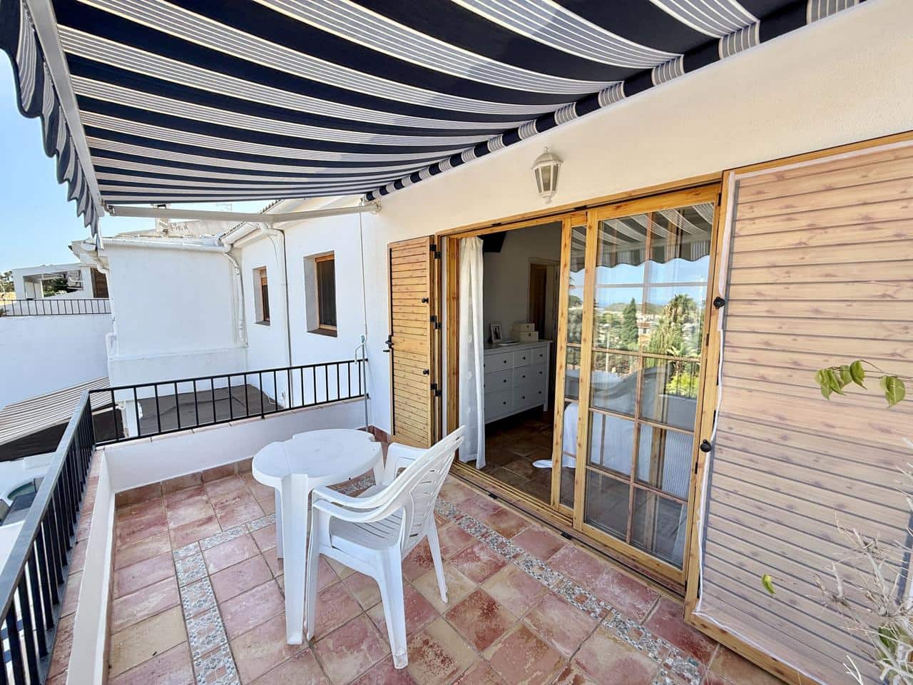 Chalet de 2 habitaciones en La Nucia en venta con garaje - 275.000 € (Ref: 9258024)