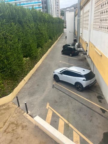 1 bedroom Flat for sale in Levante, Benidorm with pool garage - € 163,000 (Ref: 9293302)