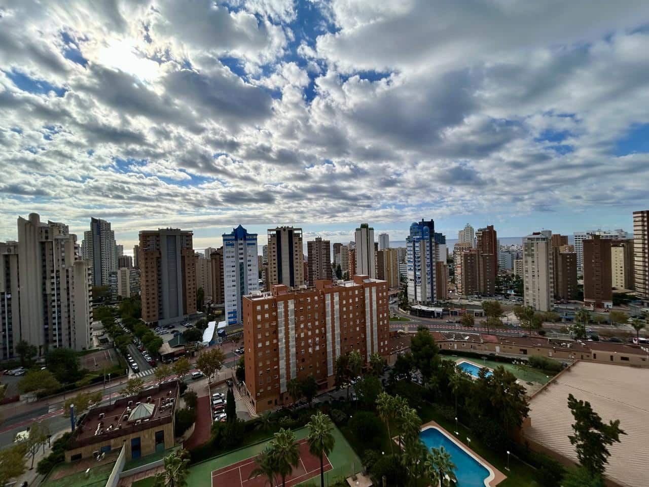 2 soveværelse Lejlighed til salg i Benidorm med swimmingpool - € 220.000 (Ref: 9357498)