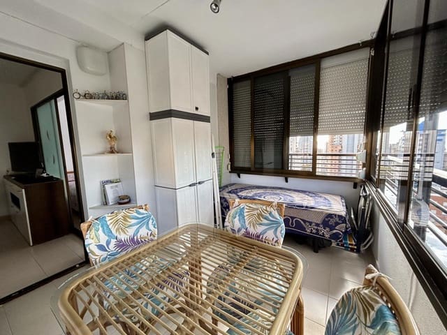 2 chambre Appartement à vendre à Juzgados - Plaza de Toros, Benidorm avec piscine - 220 000 € (Ref: 9357498)