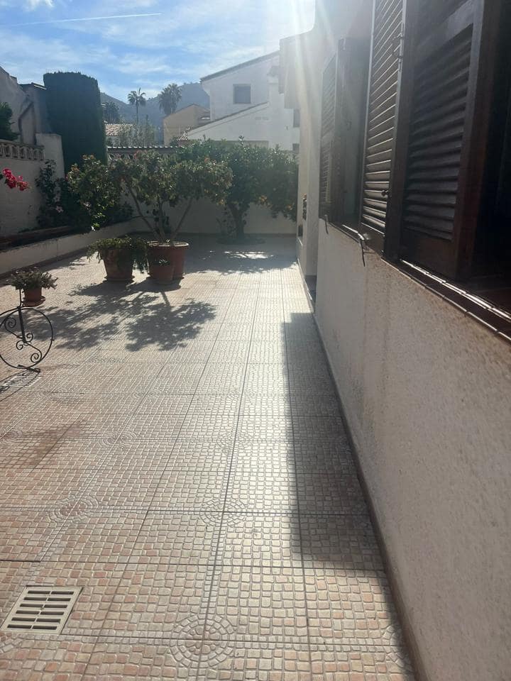 6 soveværelse Villa til salg i Benidorm med swimmingpool garage - € 745.000 (Ref: 9369146)