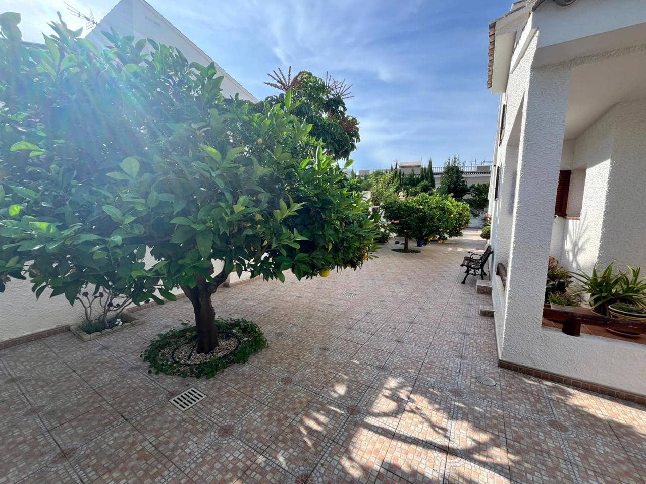 6 soveværelse Villa til salg i Benidorm med swimmingpool garage - € 745.000 (Ref: 9369146)