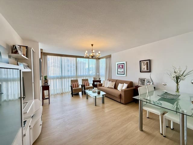 2 chambre Appartement à vendre à Juzgados - Plaza de Toros, Benidorm avec piscine garage - 300 000 € (Ref: 9396735)