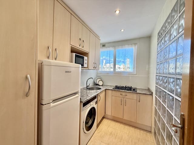 2 chambre Appartement à vendre à Juzgados - Plaza de Toros, Benidorm avec piscine garage - 300 000 € (Ref: 9396735)