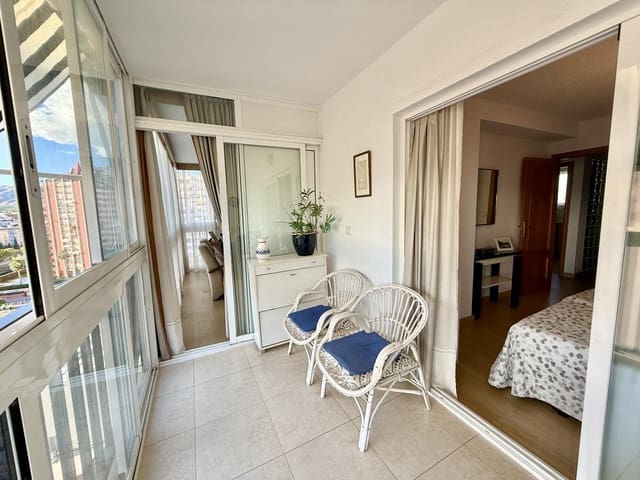 2 chambre Appartement à vendre à Juzgados - Plaza de Toros, Benidorm avec piscine garage - 300 000 € (Ref: 9396735)