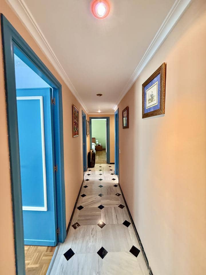 4 soveværelse Lejlighed til salg i Benidorm med swimmingpool garage - € 950.000 (Ref: 9399825)