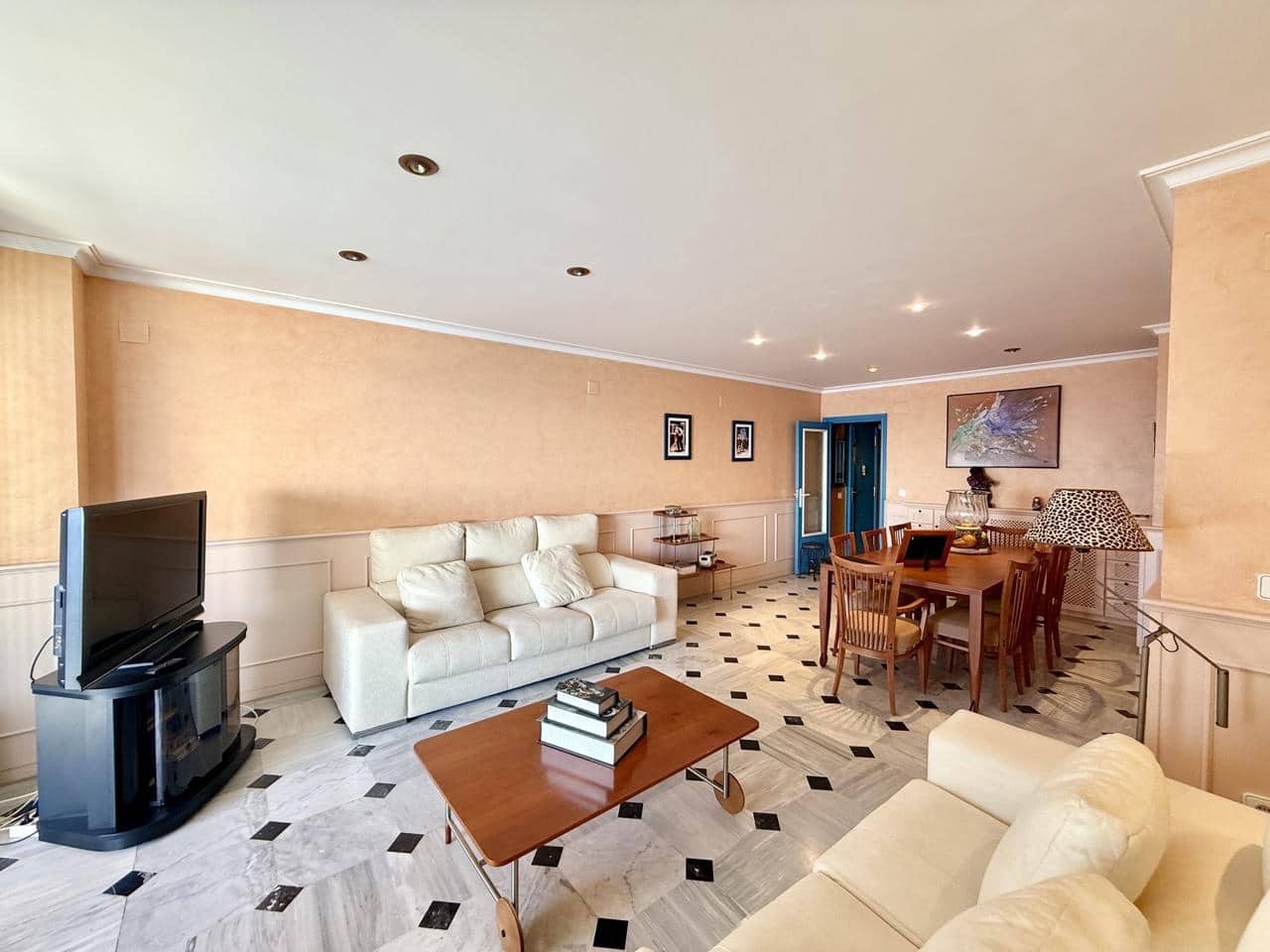 4 soveværelse Lejlighed til salg i Benidorm med swimmingpool garage - € 950.000 (Ref: 9399825)