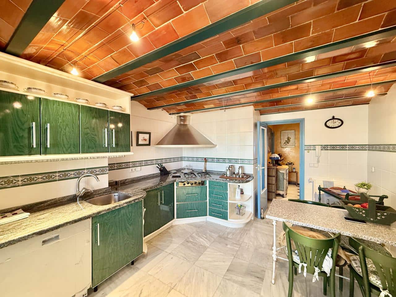 4 soveværelse Lejlighed til salg i Benidorm med swimmingpool garage - € 950.000 (Ref: 9399825)