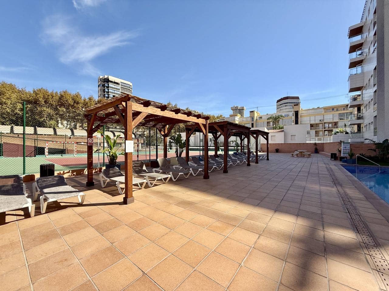 4 soveværelse Lejlighed til salg i Benidorm med swimmingpool garage - € 950.000 (Ref: 9399825)