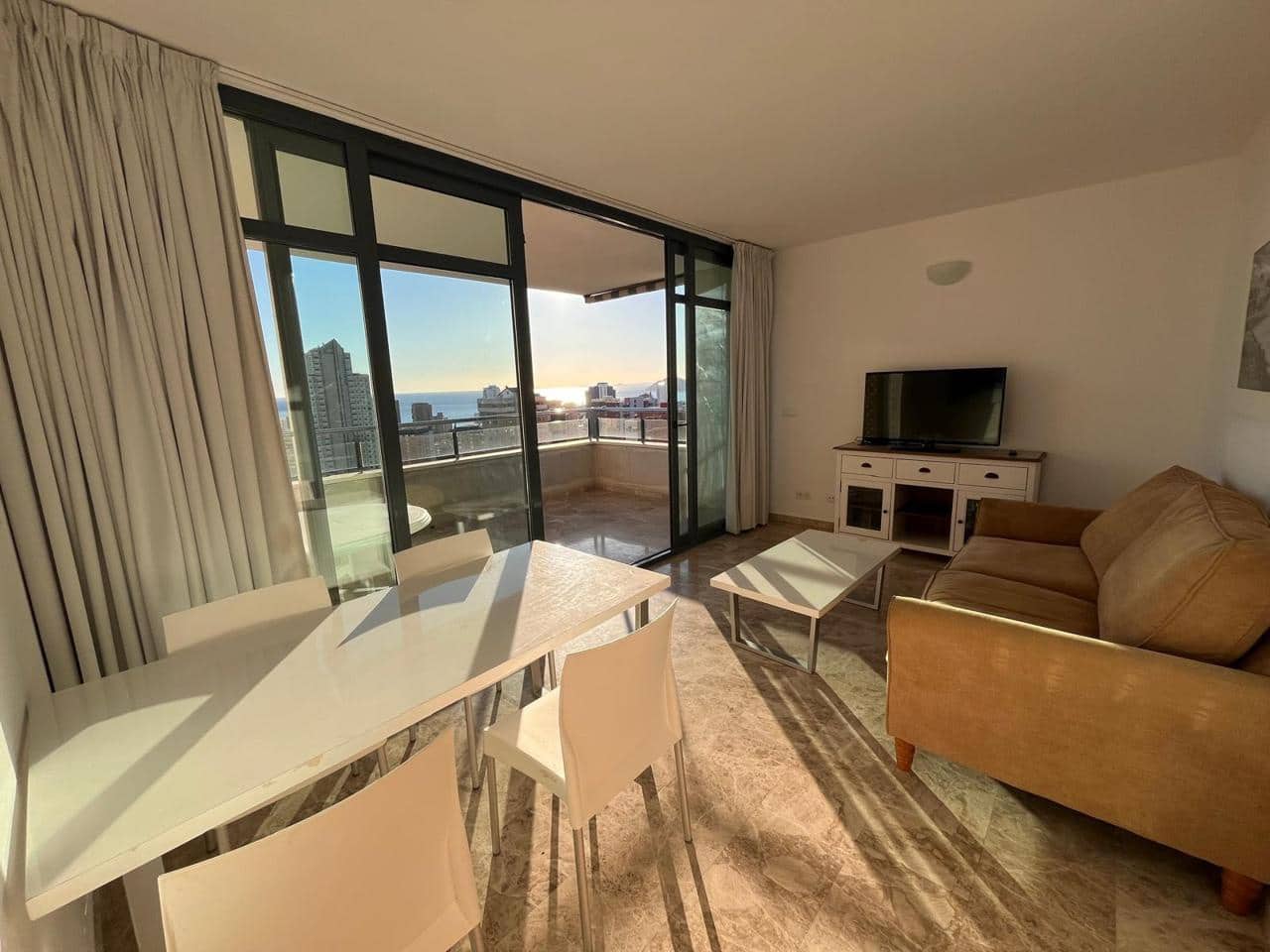 1 bedroom Flat for sale in Benidorm with pool garage - € 250,000 (Ref: 9506449)