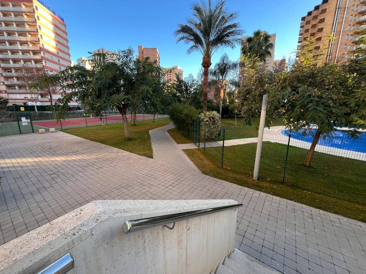 1 bedroom Flat for sale in Benidorm with pool garage - € 250,000 (Ref: 9506449)