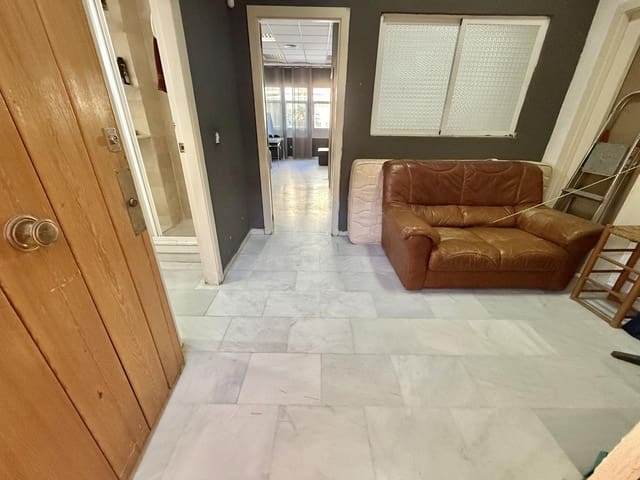 2 slaapkamer Bedrijf te koop in Levante, Benidorm - € 196.200 (Ref: 9510226)