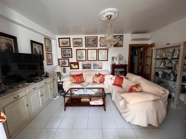 4 makuuhuone Asunto myytävänä paikassa Levante, Benidorm - 315 000 € (Ref: 9534947)