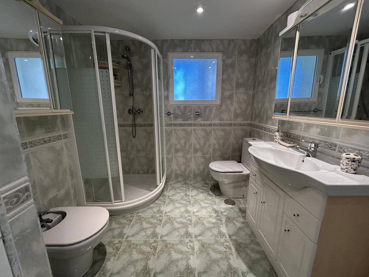 3 quarto Apartamento para venda em Benidorm com piscina garagem - 680 000 € (Ref: 9534948)