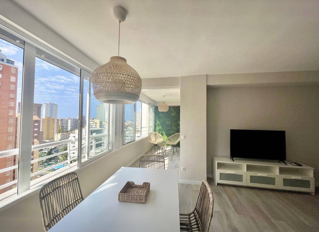 1 sypialnia Mieszkanie na sprzedaż w Benidorm z basenem garażem - 259 000 € (Ref: 9542024)