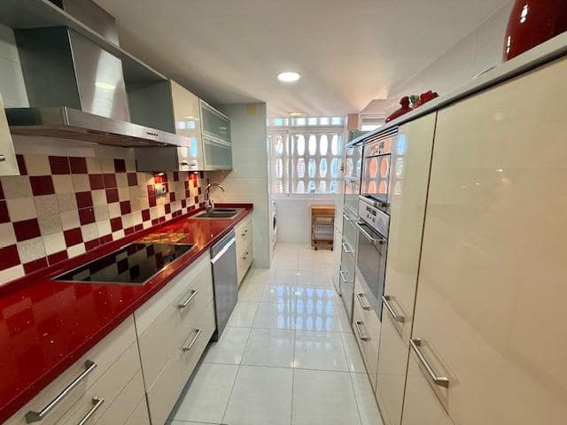 3 camera da letto Appartamento in vendita in Benidorm con piscina garage - 294.000 € (Rif: 9546976)