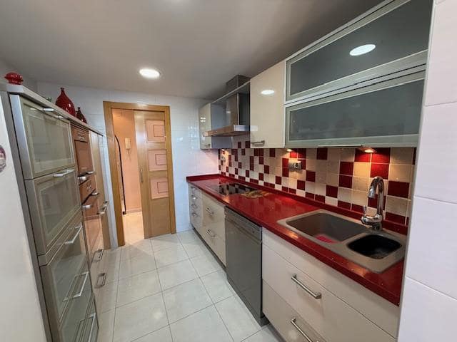 3 sypialnia Mieszkanie na sprzedaż w Poniente, Benidorm z basenem garażem - 294 000 € (Ref: 9546976)