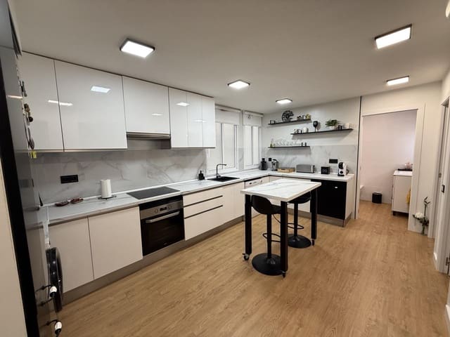 3 camera da letto Appartamento in vendita in Colonia Madrid, Benidorm - 365.000 € (Rif: 9566251)