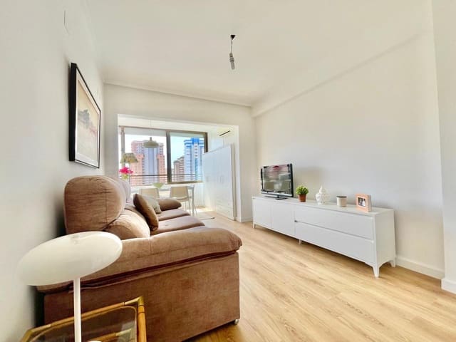 1 soveværelse Lejlighed til salg i Juzgados - Plaza de Toros, Benidorm med swimmingpool - € 212.000 (Ref: 9609957)