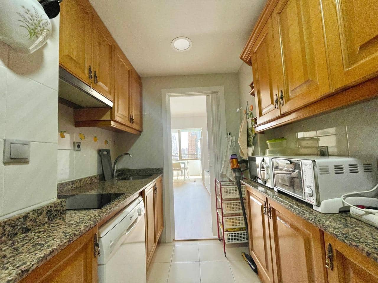 1 soveværelse Lejlighed til salg i Benidorm med swimmingpool - € 212.000 (Ref: 9609957)