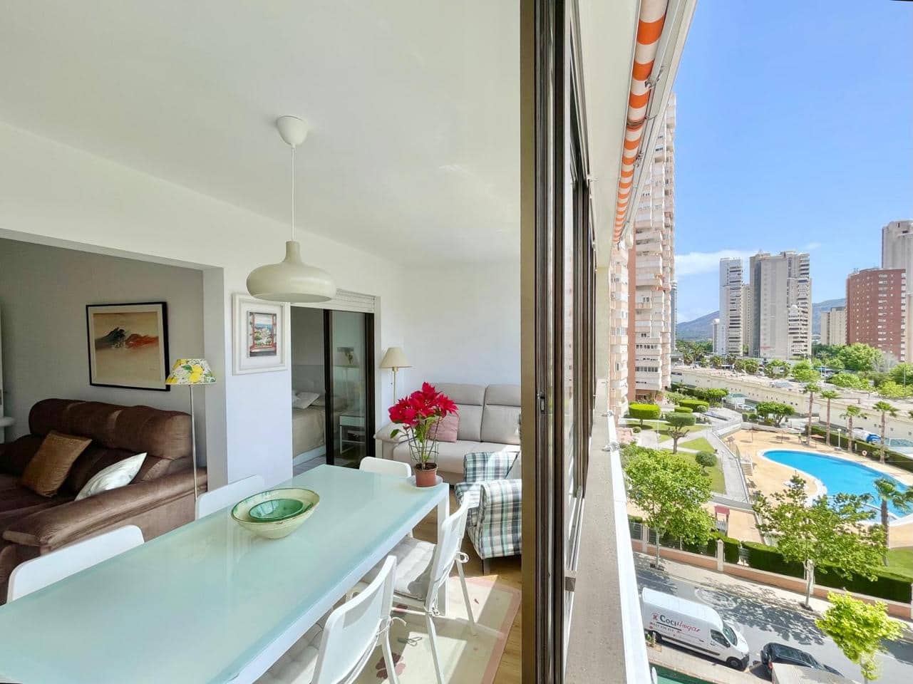1 soveværelse Lejlighed til salg i Benidorm med swimmingpool - € 212.000 (Ref: 9609957)