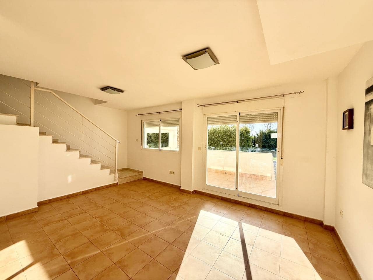 3 sypialnia Willa na sprzedaż w Relleu z basenem garażem - 180 000 € (Ref: 9609958)