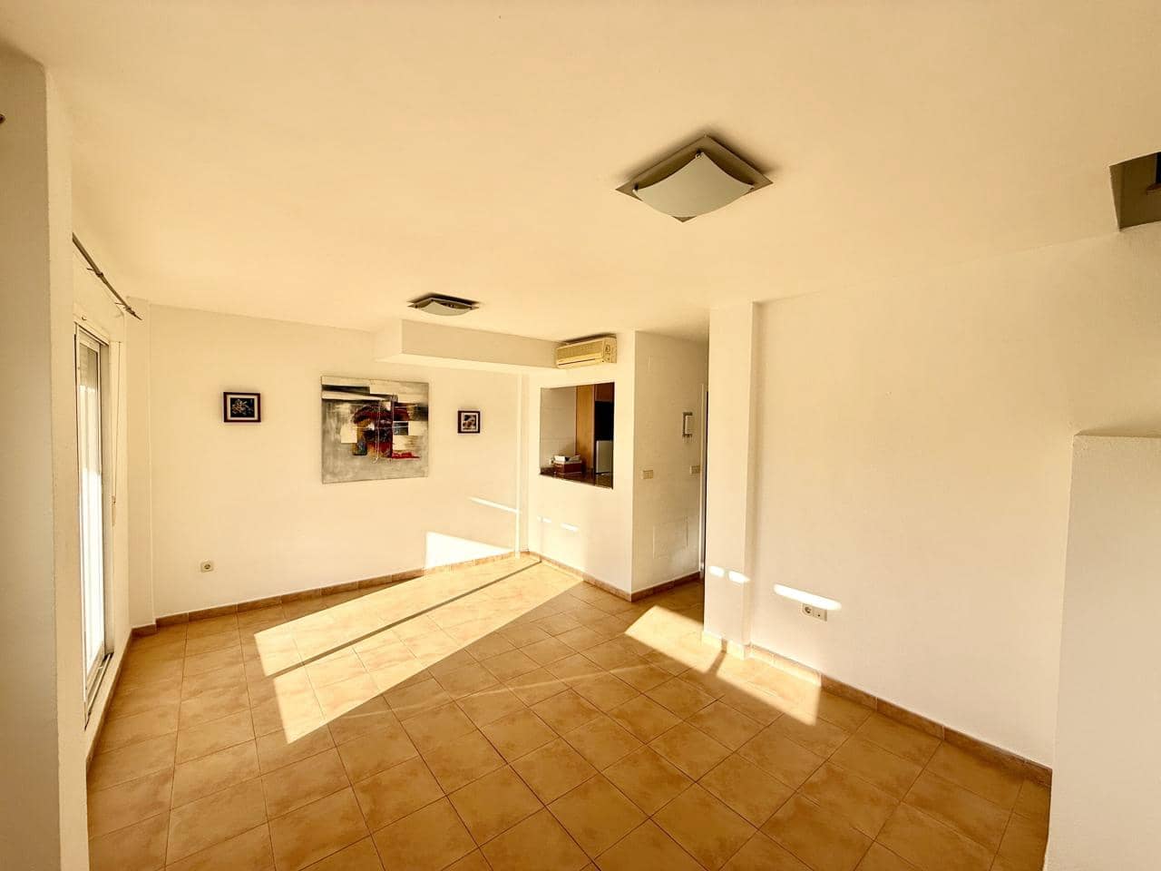 3 sypialnia Willa na sprzedaż w Relleu z basenem garażem - 180 000 € (Ref: 9609958)