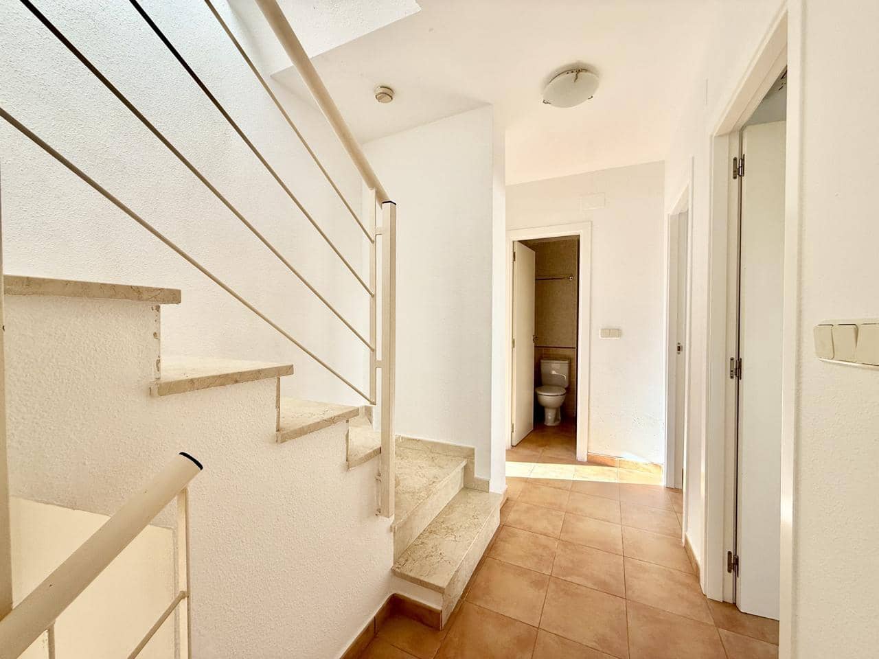 3 sypialnia Willa na sprzedaż w Relleu z basenem garażem - 180 000 € (Ref: 9609958)