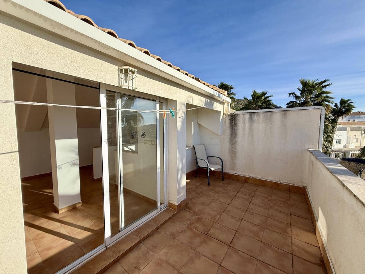 3 sypialnia Willa na sprzedaż w Relleu z basenem garażem - 180 000 € (Ref: 9609958)