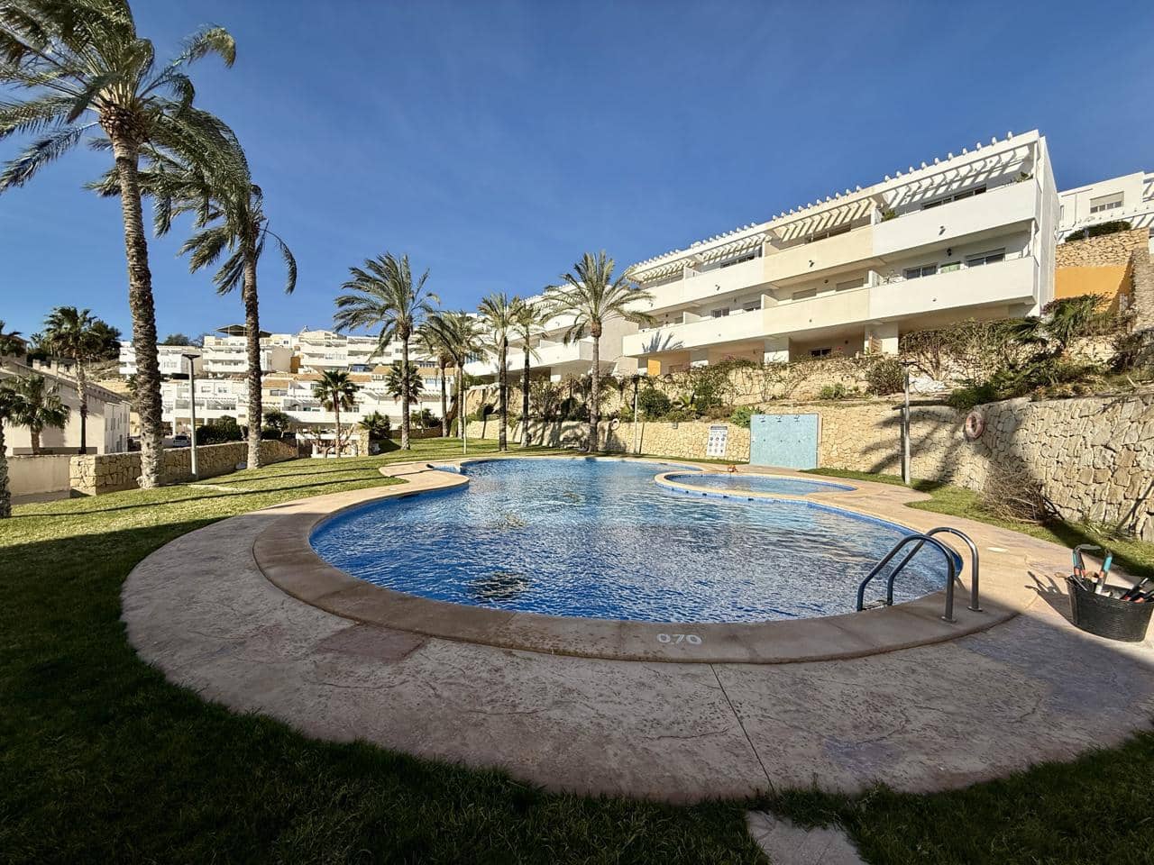 3 sypialnia Willa na sprzedaż w Relleu z basenem garażem - 180 000 € (Ref: 9609958)