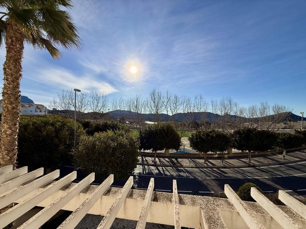 3 sypialnia Willa na sprzedaż w Relleu z basenem garażem - 180 000 € (Ref: 9609958)