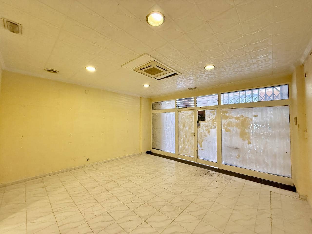 Negocio de 1 habitación en Benidorm en venta - 72.000 € (Ref: 9635099)