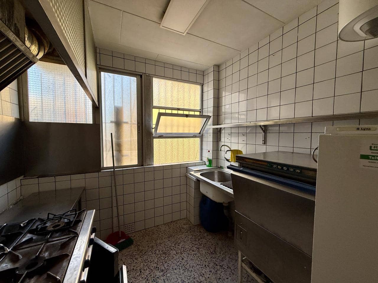 4 soveværelse Virksomhed til salg i Benidorm - € 160.000 (Ref: 9641034)