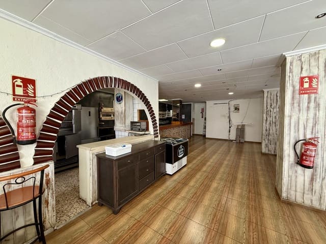 4 soveværelse Virksomhed til salg i Playa Poniente, Benidorm - € 160.000 (Ref: 9641034)