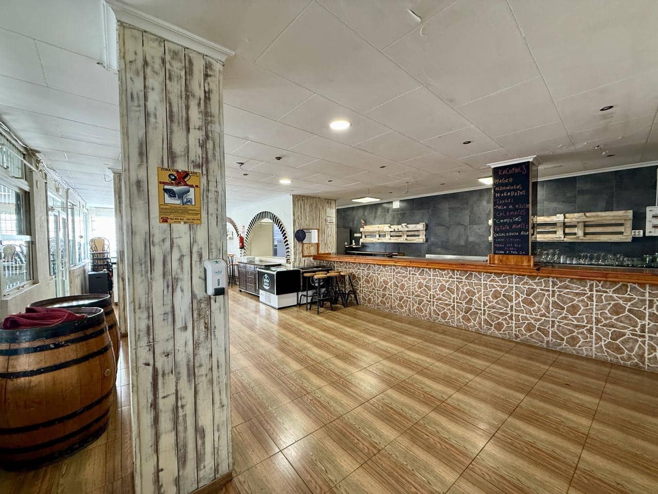 4 soveværelse Virksomhed til salg i Benidorm - € 160.000 (Ref: 9641034)