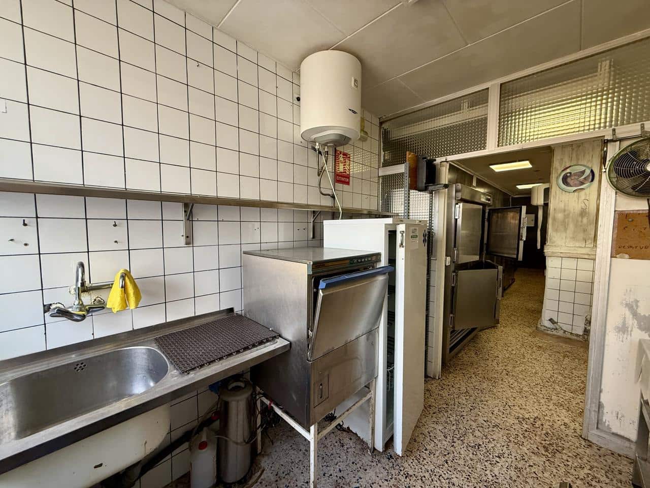 4 soveværelse Virksomhed til salg i Benidorm - € 160.000 (Ref: 9641034)