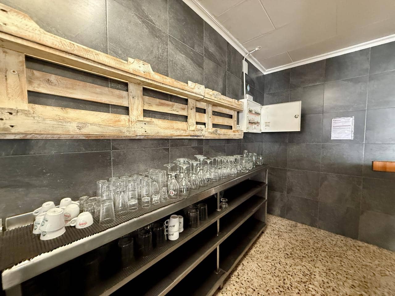 4 soveværelse Virksomhed til salg i Benidorm - € 160.000 (Ref: 9641034)