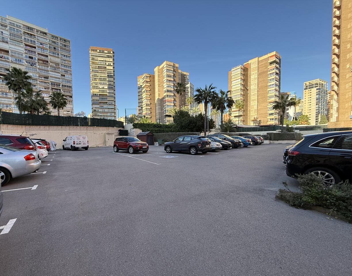 2 soveværelse Lejlighed til salg i Benidorm med swimmingpool garage - € 325.000 (Ref: 9687632)