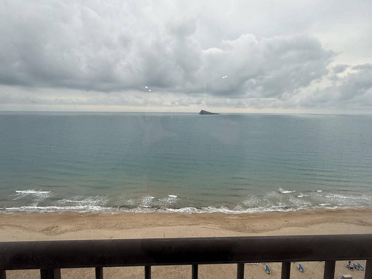 2 bedroom Flat for sale in Benidorm with garage - € 550,000 (Ref: 9715470)