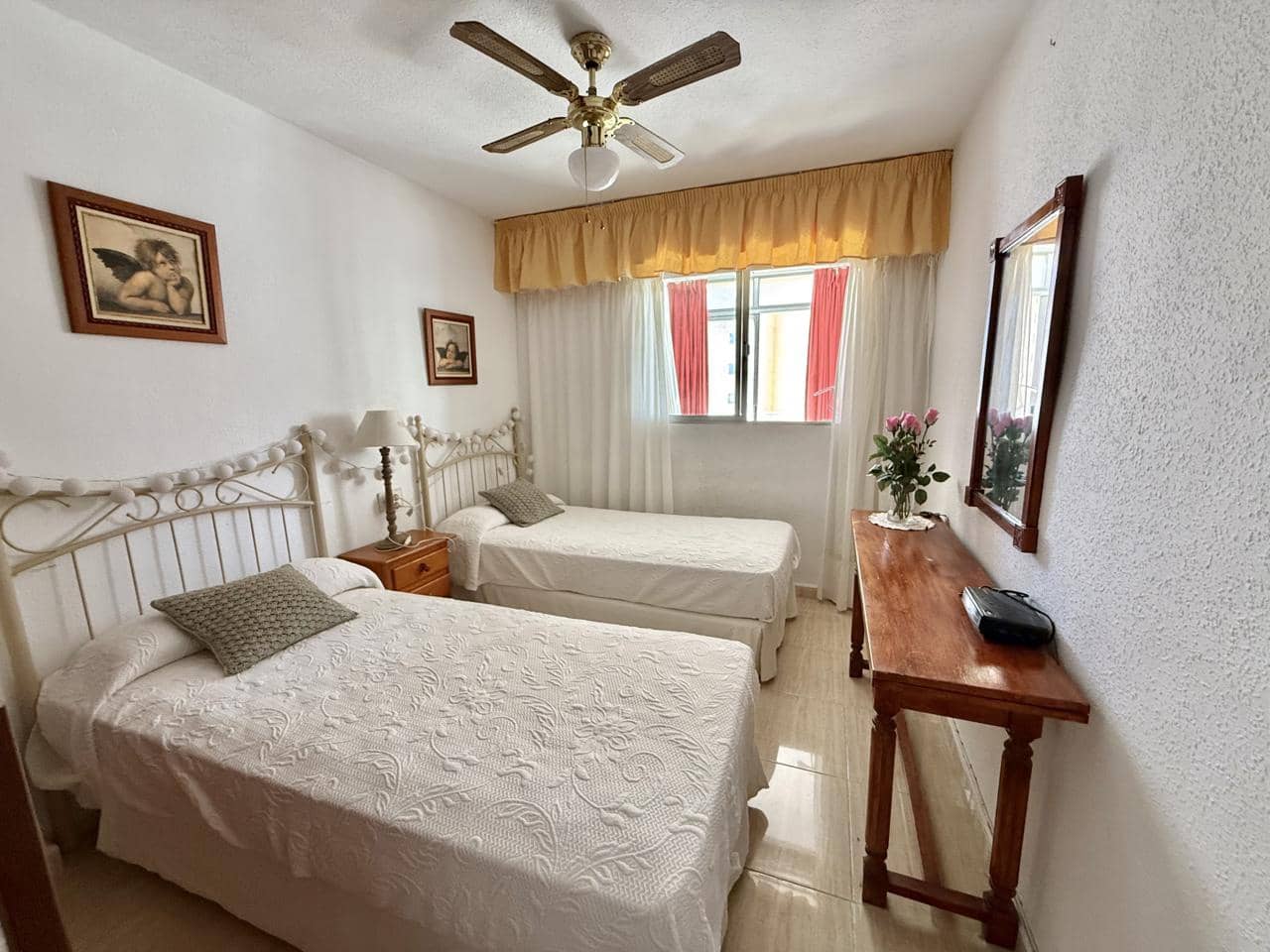 1 bedroom Flat for sale in Benidorm with pool garage - € 201,500 (Ref: 9752491)