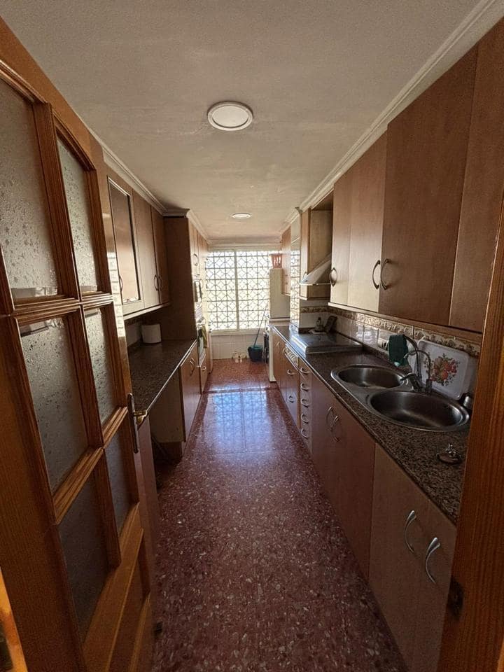 Piso de 3 habitaciones en Benidorm en venta con piscina garaje - 312.000 € (Ref: 9768966)