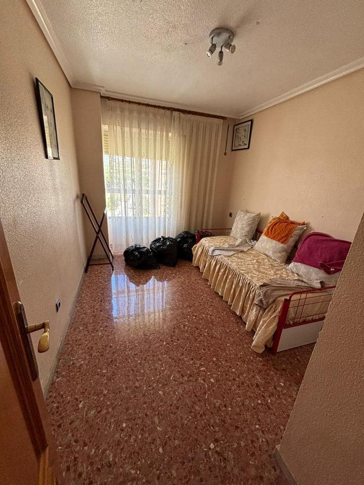 Piso de 3 habitaciones en Benidorm en venta con piscina garaje - 312.000 € (Ref: 9768966)