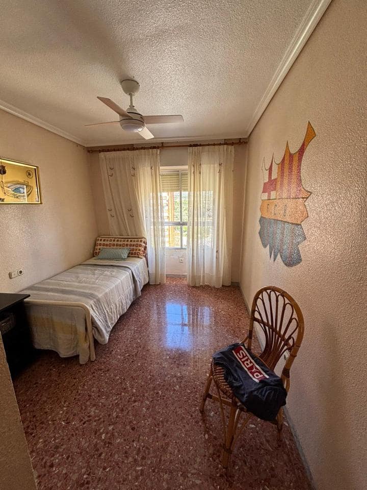 Piso de 3 habitaciones en Benidorm en venta con piscina garaje - 312.000 € (Ref: 9768966)