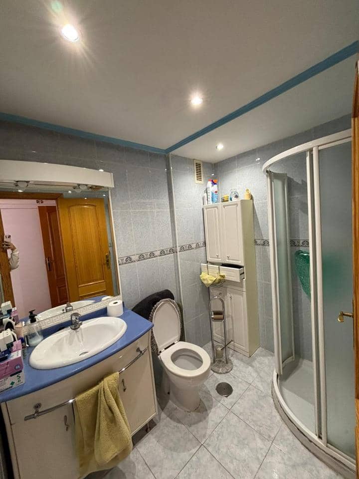 Piso de 3 habitaciones en Benidorm en venta con piscina garaje - 312.000 € (Ref: 9768966)